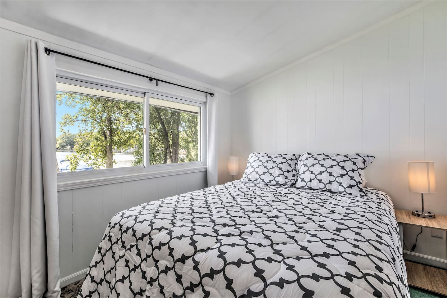 Tamarack bedroom